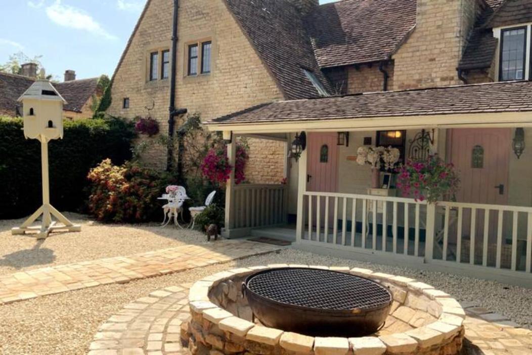 Piglet Lodge Pebworth Exteriér fotografie